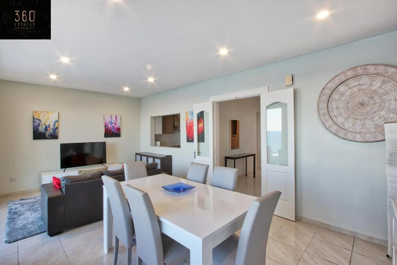 Sliema Seafront 3Br - Opposite Beach - Ac & Wifi By 360 Estates 0*,  Malta