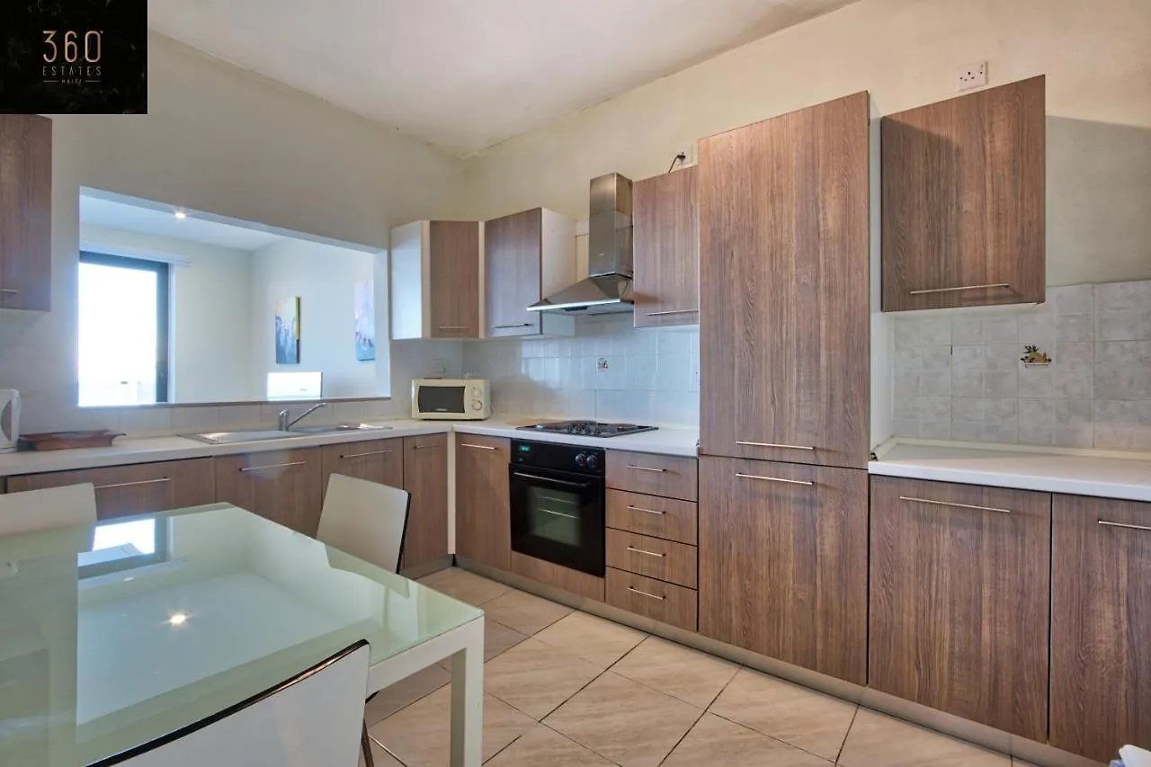 Apartment Sliema Seafront 3Br - Opposite Beach - Ac & Wifi By 360 Estates Malta