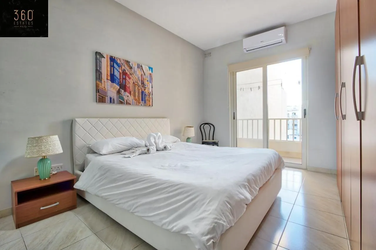 Apartment Sliema Seafront 3Br - Opposite Beach - Ac & Wifi By 360 Estates