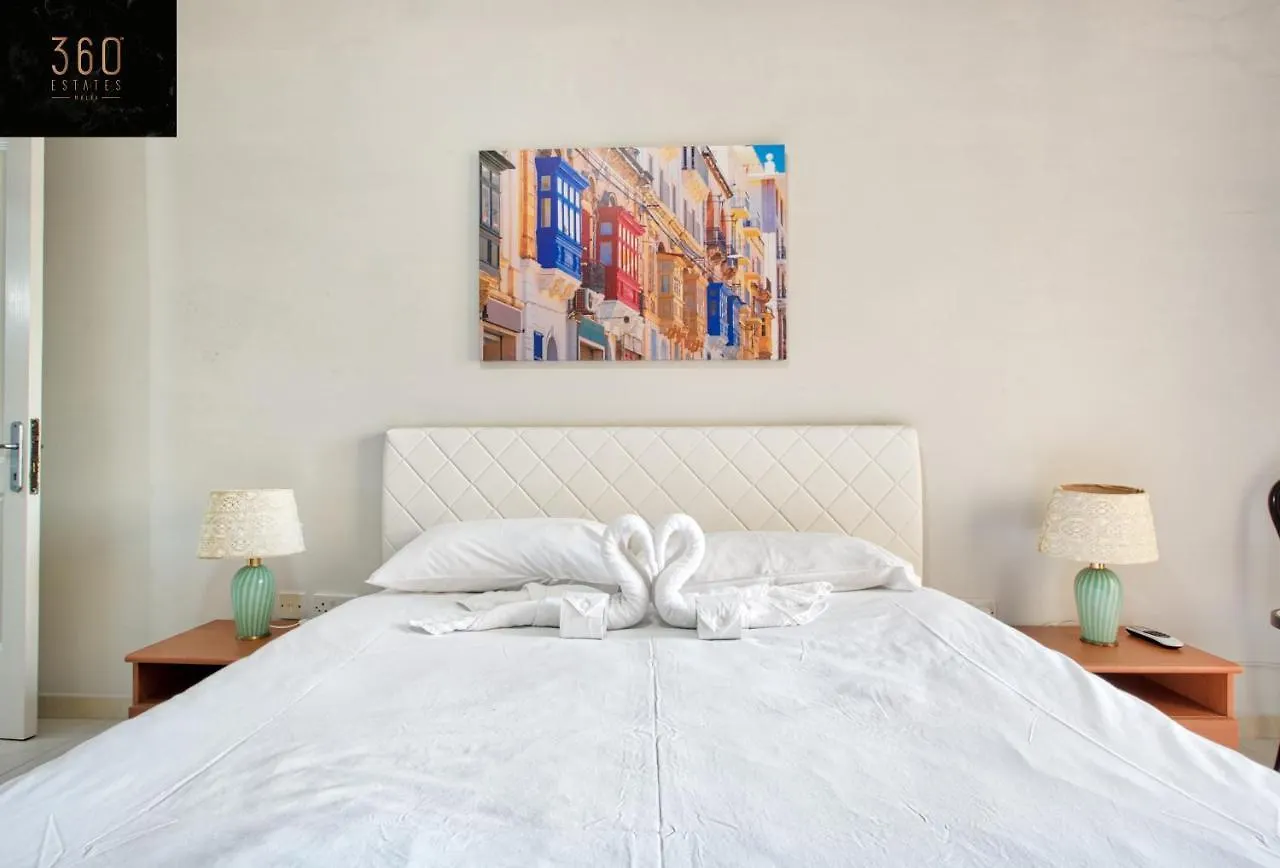 Sliema Seafront 3Br - Opposite Beach - Ac & Wifi By 360 Estates