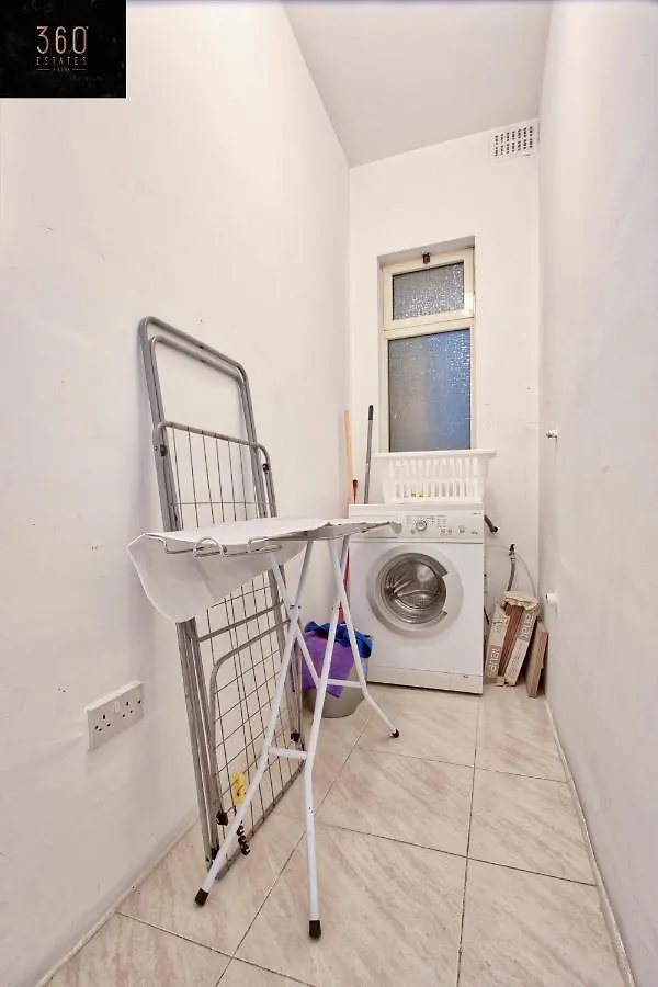 Sliema Seafront 3Br - Opposite Beach - Ac & Wifi By 360 Estates